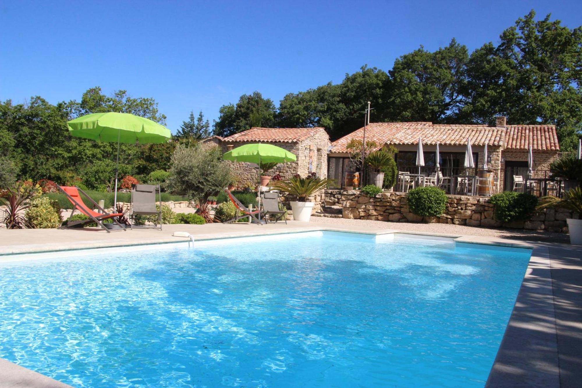 Le Hameau Fleur De Pierres , Chambre , Gite Et Table D'Hotes Murs  Esterno foto
