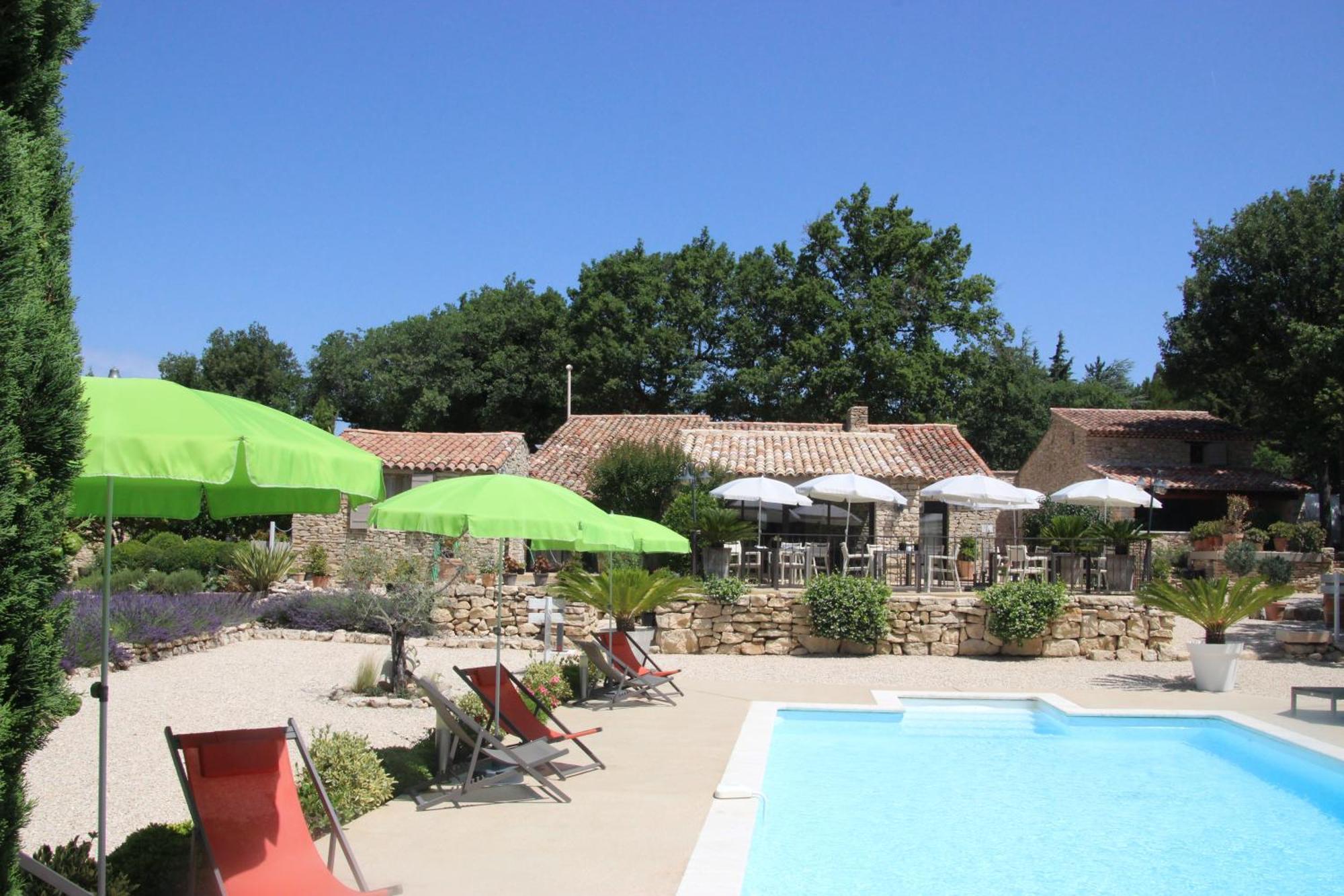 Le Hameau Fleur De Pierres , Chambre , Gite Et Table D'Hotes Murs  Esterno foto