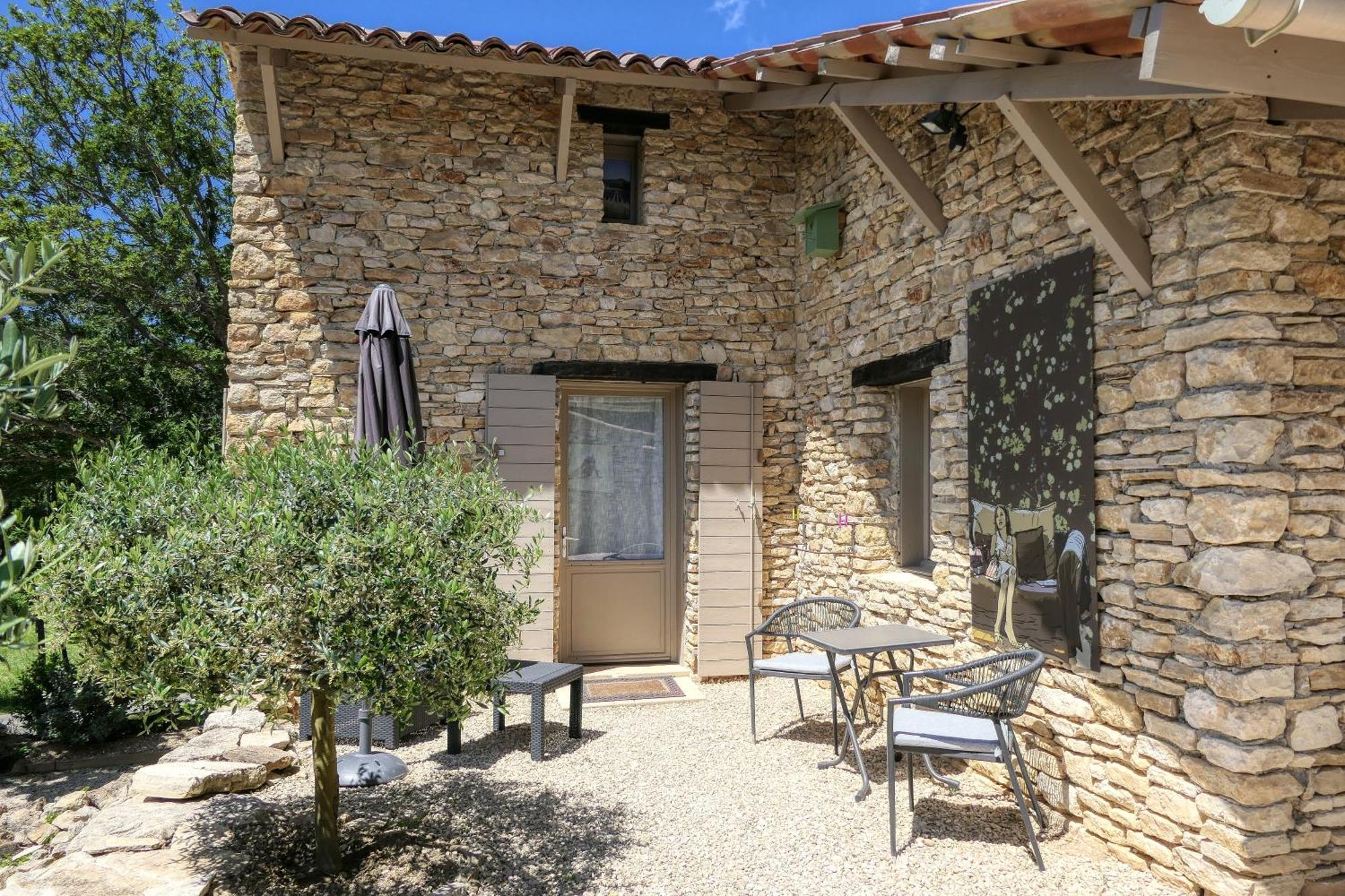 Le Hameau Fleur De Pierres , Chambre , Gite Et Table D'Hotes Murs  Esterno foto